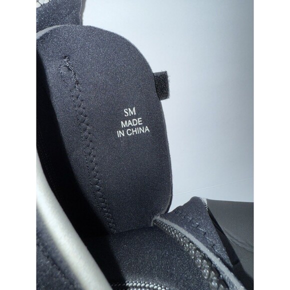 Mercury‎ US Divers Wetsuit Adult Small Black Surfing Diving Jet Ski Watersports - Picture 9 of 11